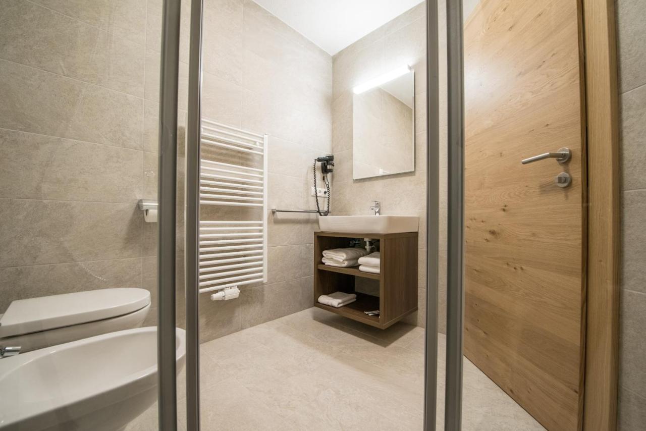 Hotel Bacher Riva di Tures Ngoại thất bức ảnh
