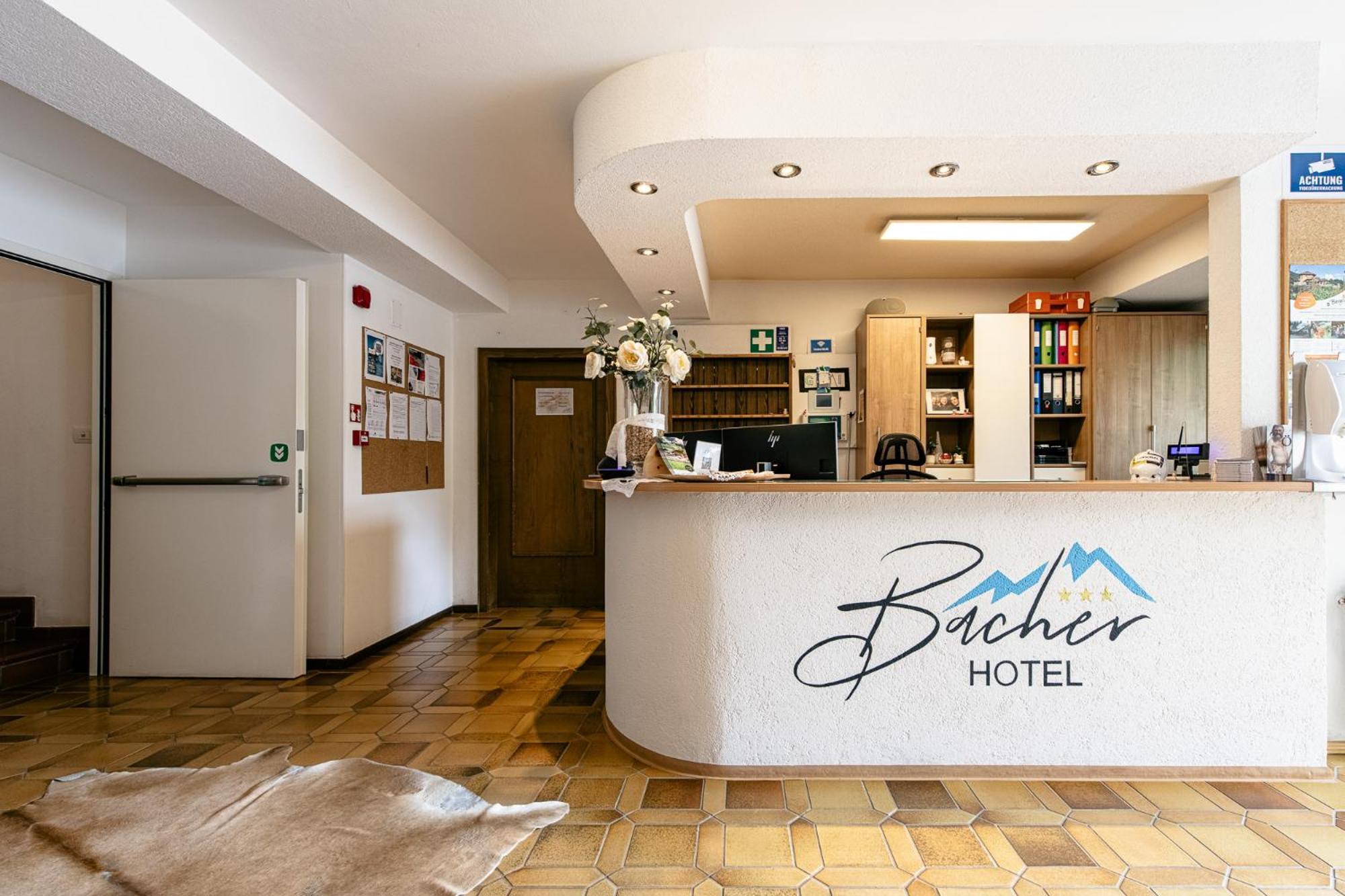 Hotel Bacher Riva di Tures Ngoại thất bức ảnh