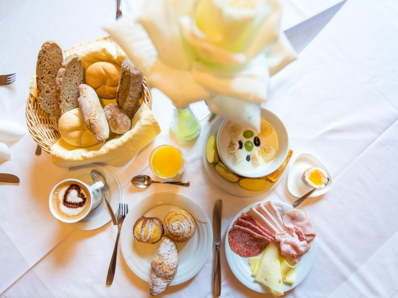 Hotel Bacher Riva di Tures Ngoại thất bức ảnh
